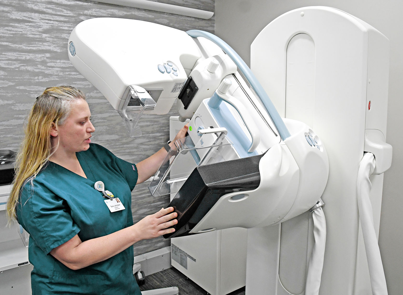 Rock Valley hospital has 3D mammography